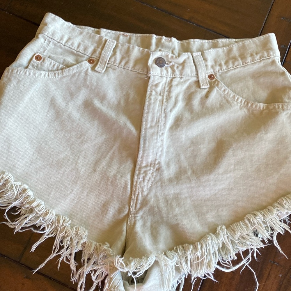 COPY - Urban Outfitters X Levi’s Urban Renewal High Waist Festival Shorts Free …